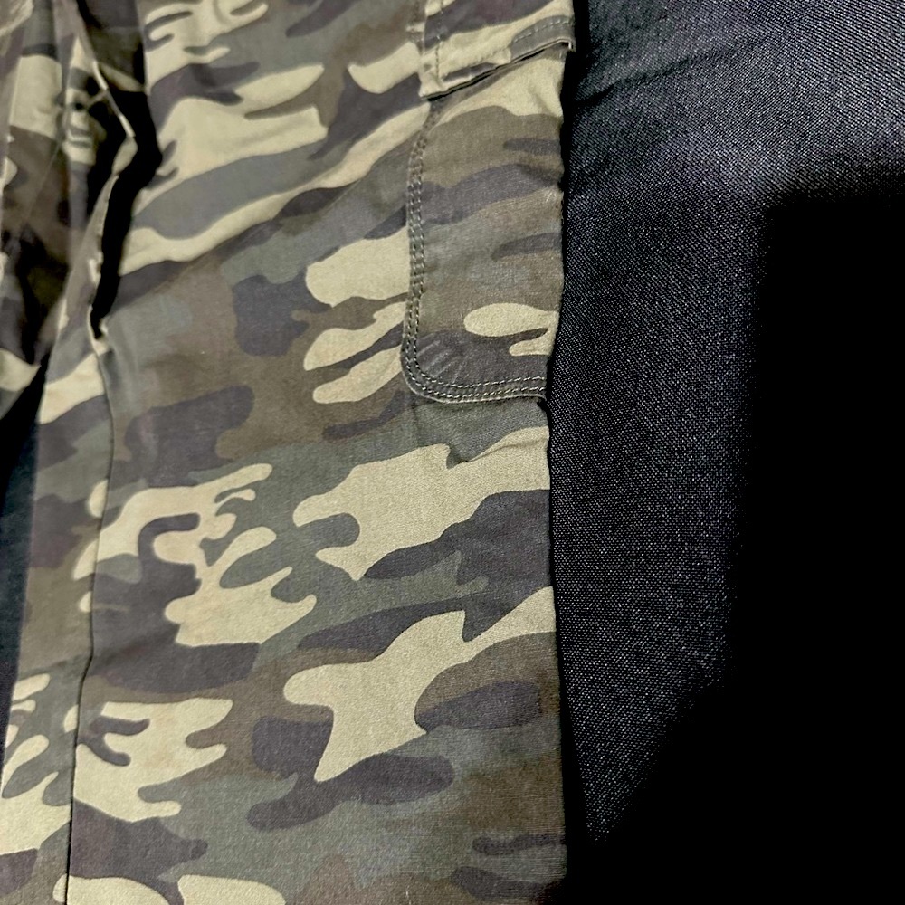 Cargo Pant Collection (2) - Picture 2 of 10